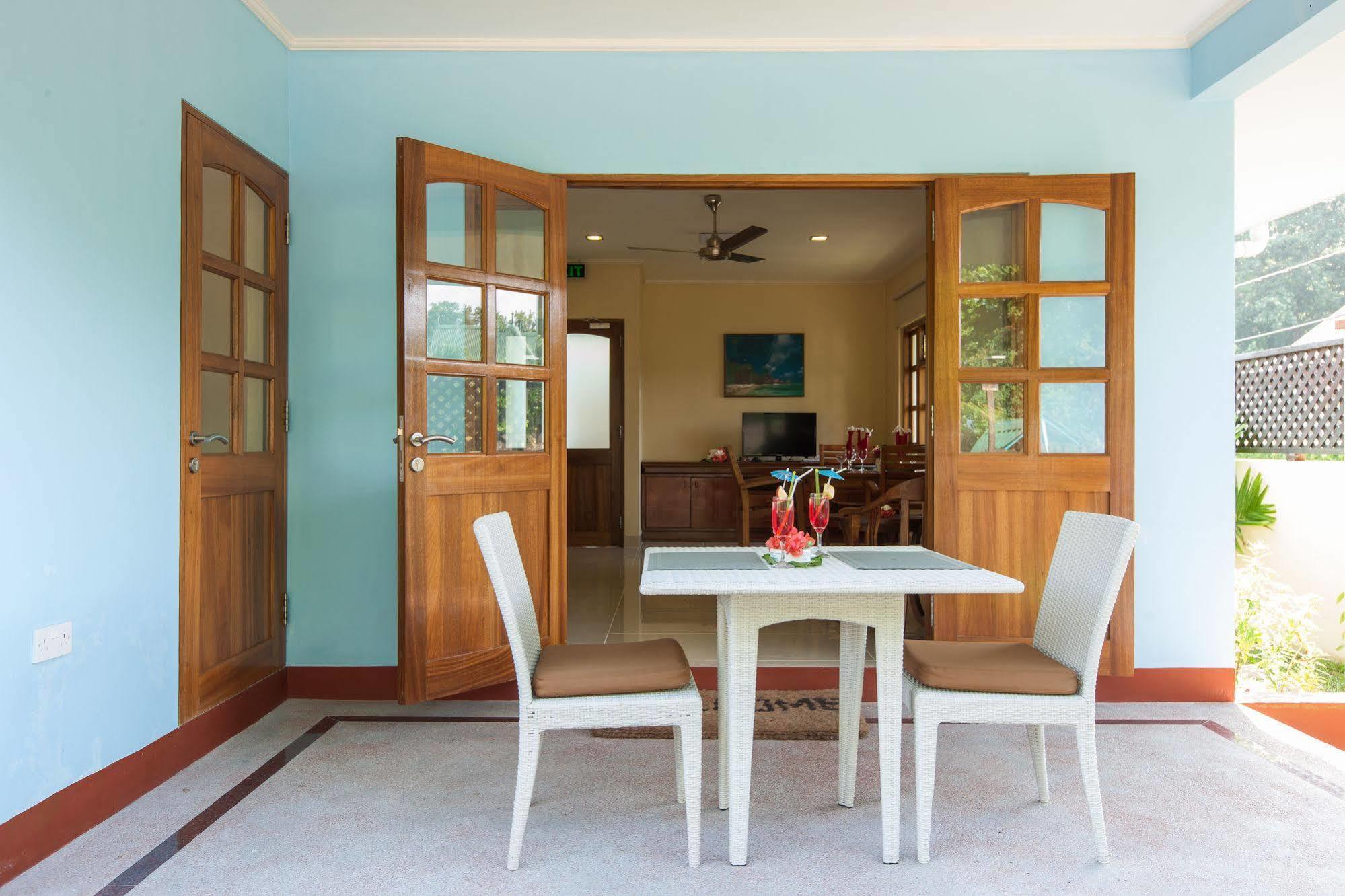 Le Relax Self Catering Apartment La Digue Exterior foto