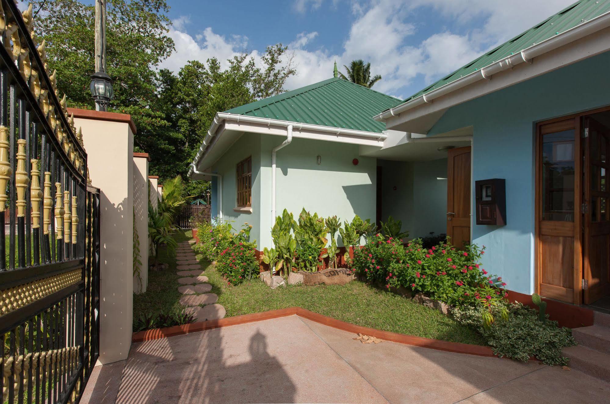 Le Relax Self Catering Apartment La Digue Exterior foto